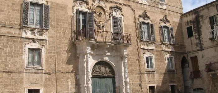 Monopoli (Ba), palazzo Palmieri