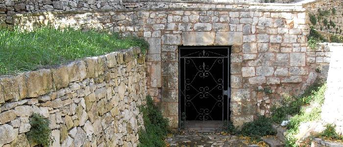 Villa Castelli (Br), frantoio del Duca, gravina