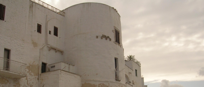 Ostuni (Br), la cinta muraria